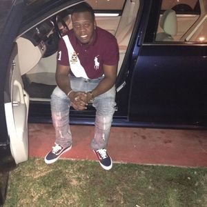 Meet your Posher, Derrick